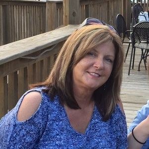 Meet your Posher, Lorraine